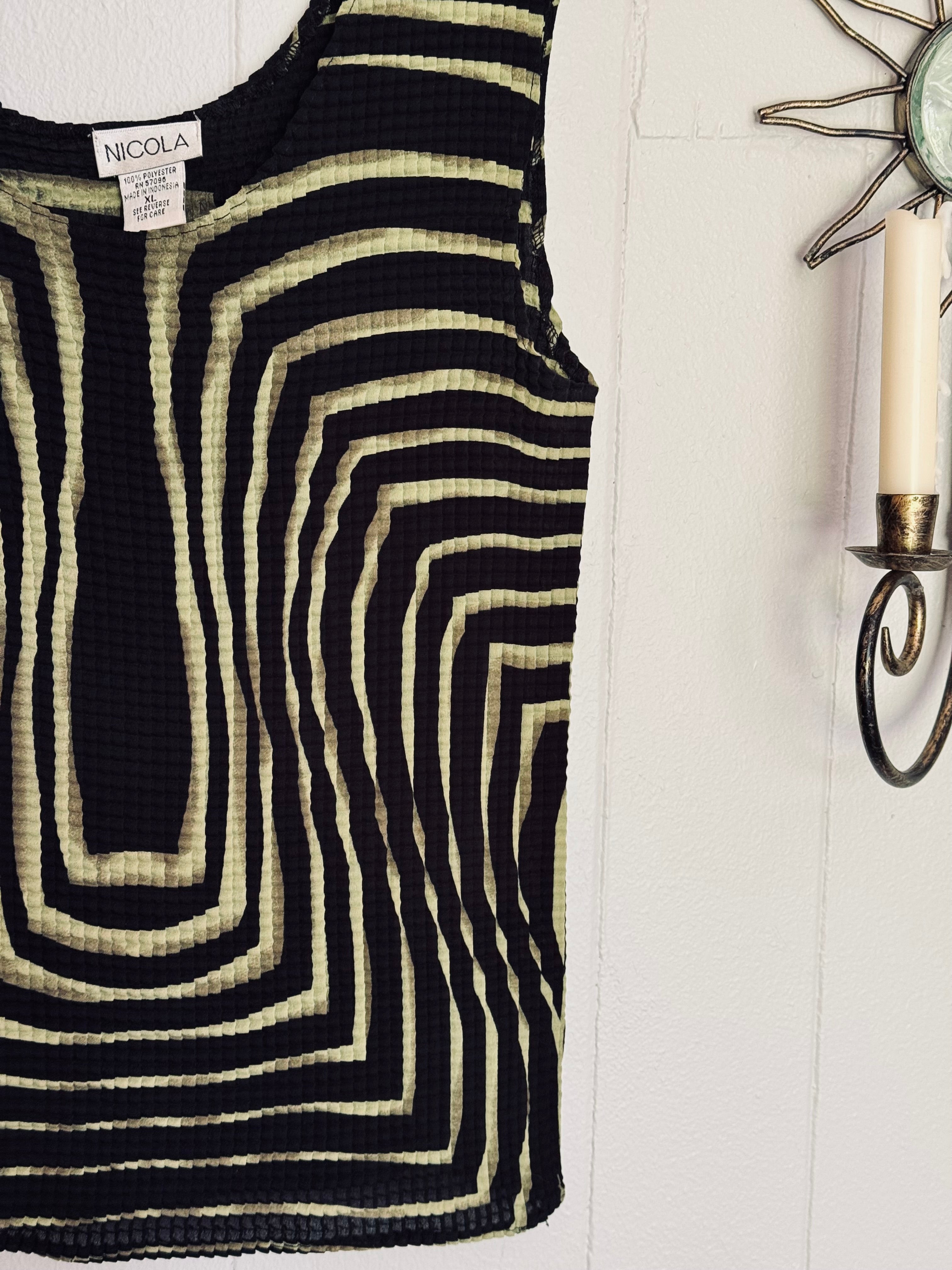 NICOLA Crinkle Tank Top Black and Green Geometric Y2K Pattern