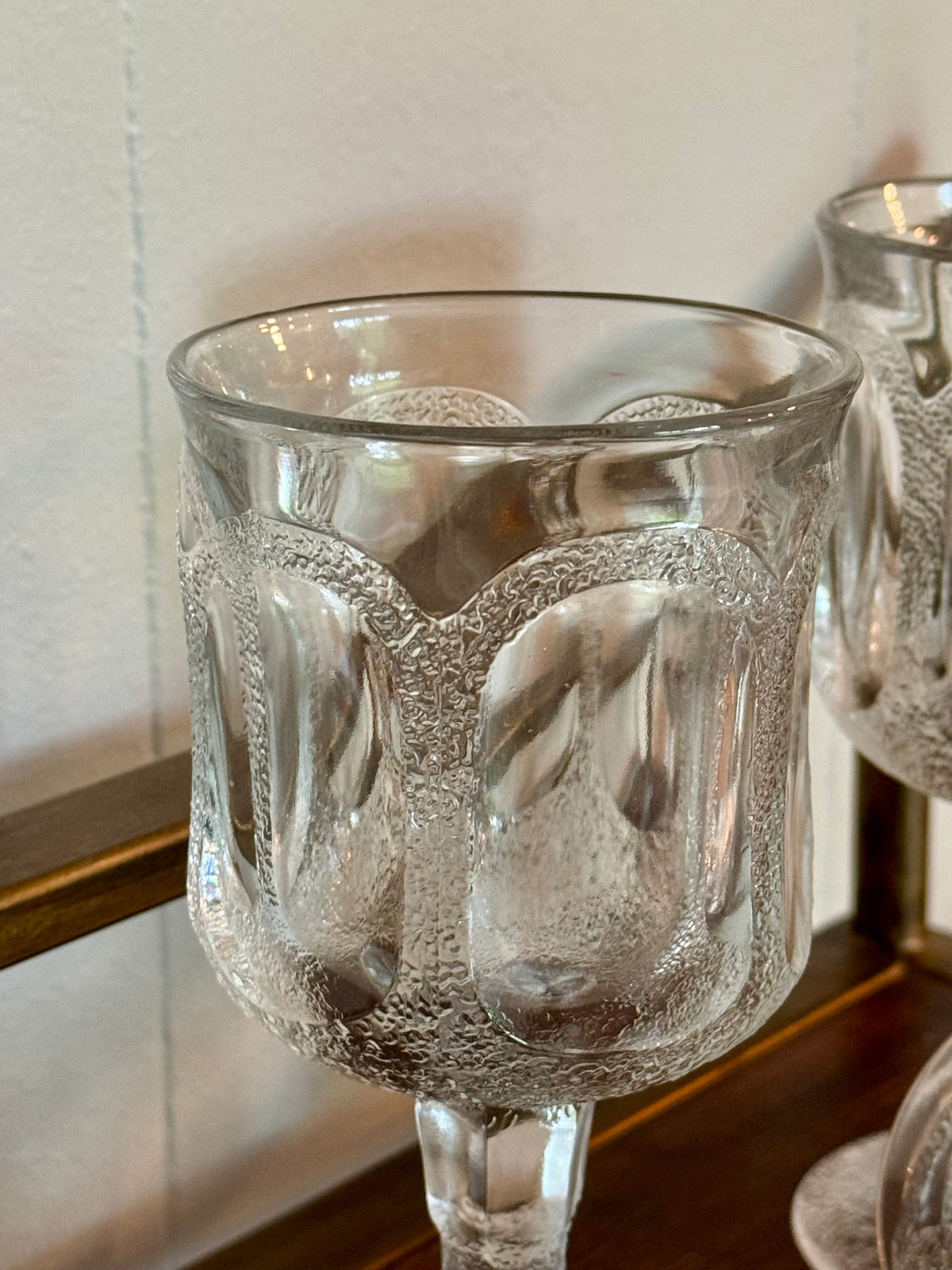 Fostoria Woodland Clear Wine Glass, Pressed Glass Textured Arch Design, Set of 4 1970s-80s