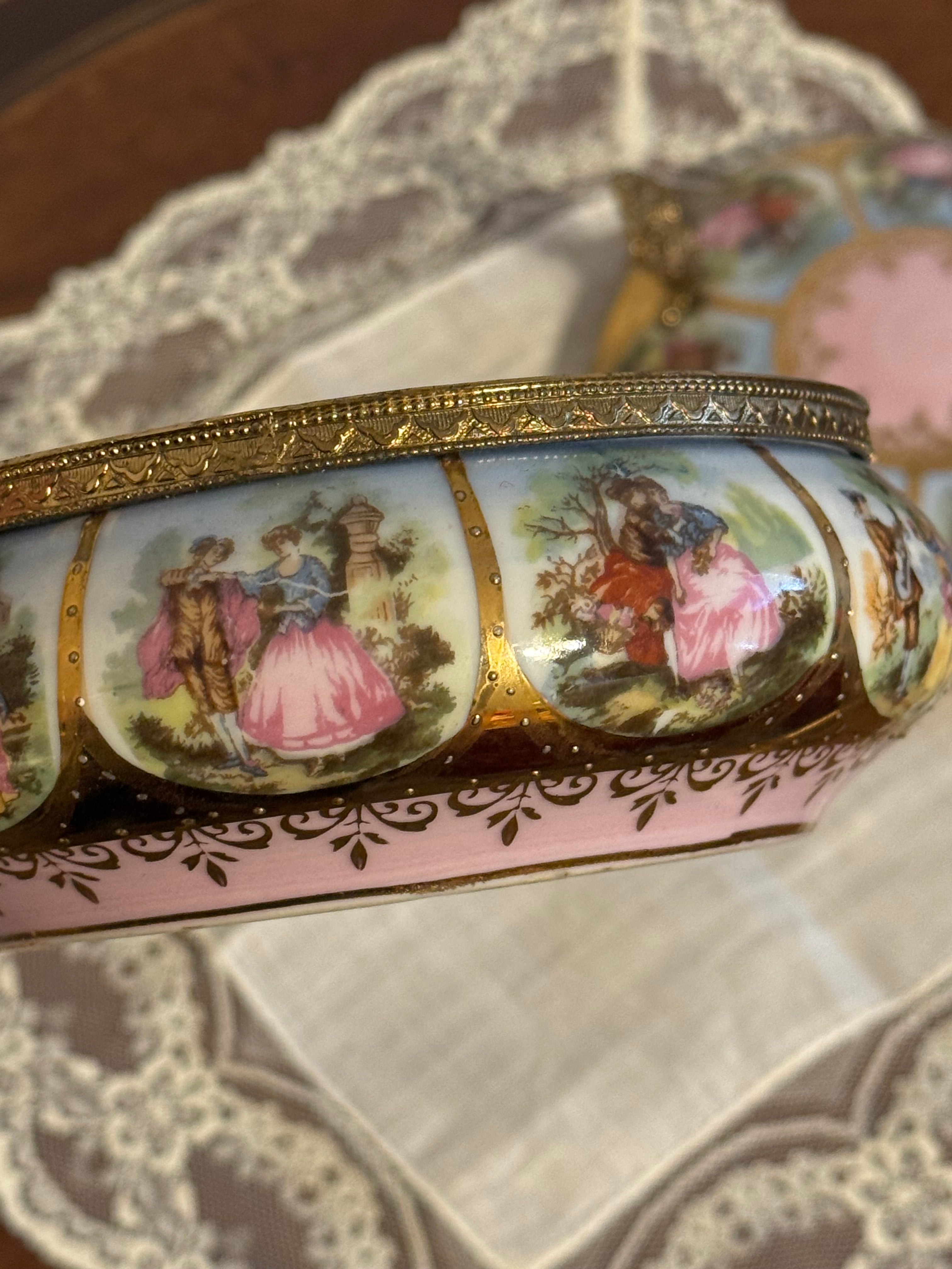 Vintage Arnart Imports Porcelain Gold Encrusted Silent Butler / Victorian Decor