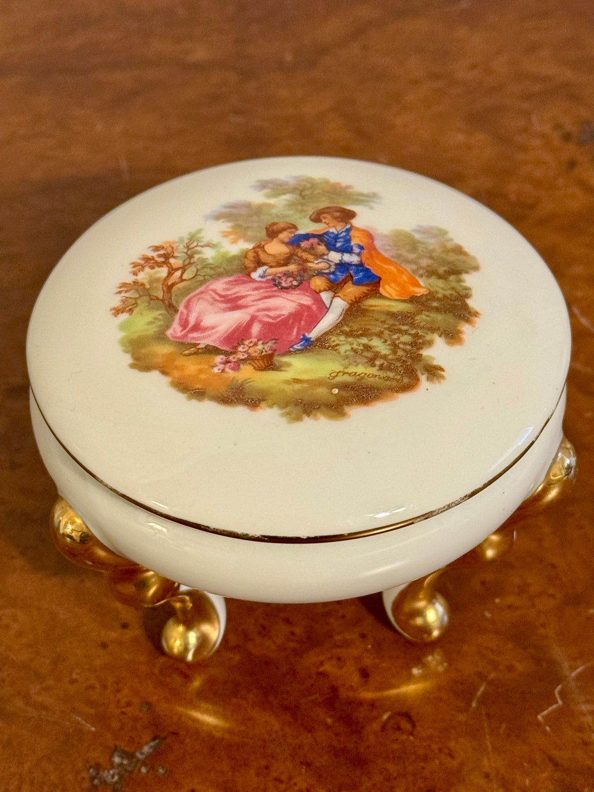 Limoges Footed Trinket Box / Frangonard Courting Couple