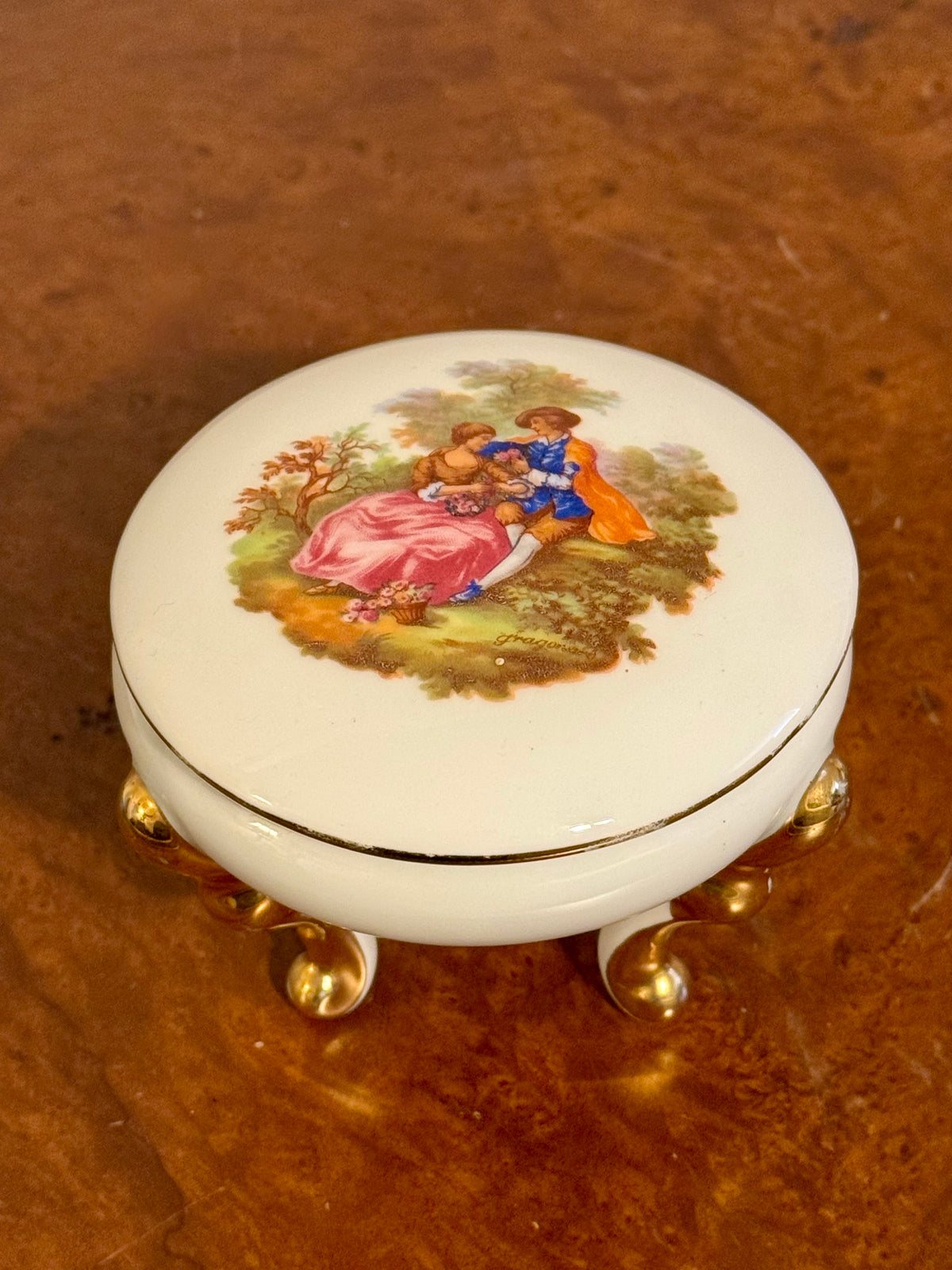 Limoges Footed Trinket Box / Frangonard Courting Couple