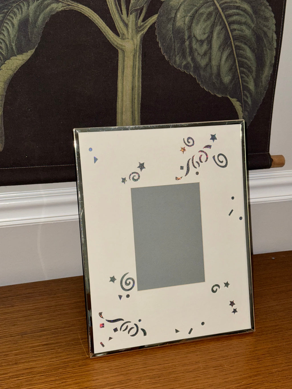 90s Swirl Star Photo Frame ⋆｡𖦹°⭒˚｡⋆