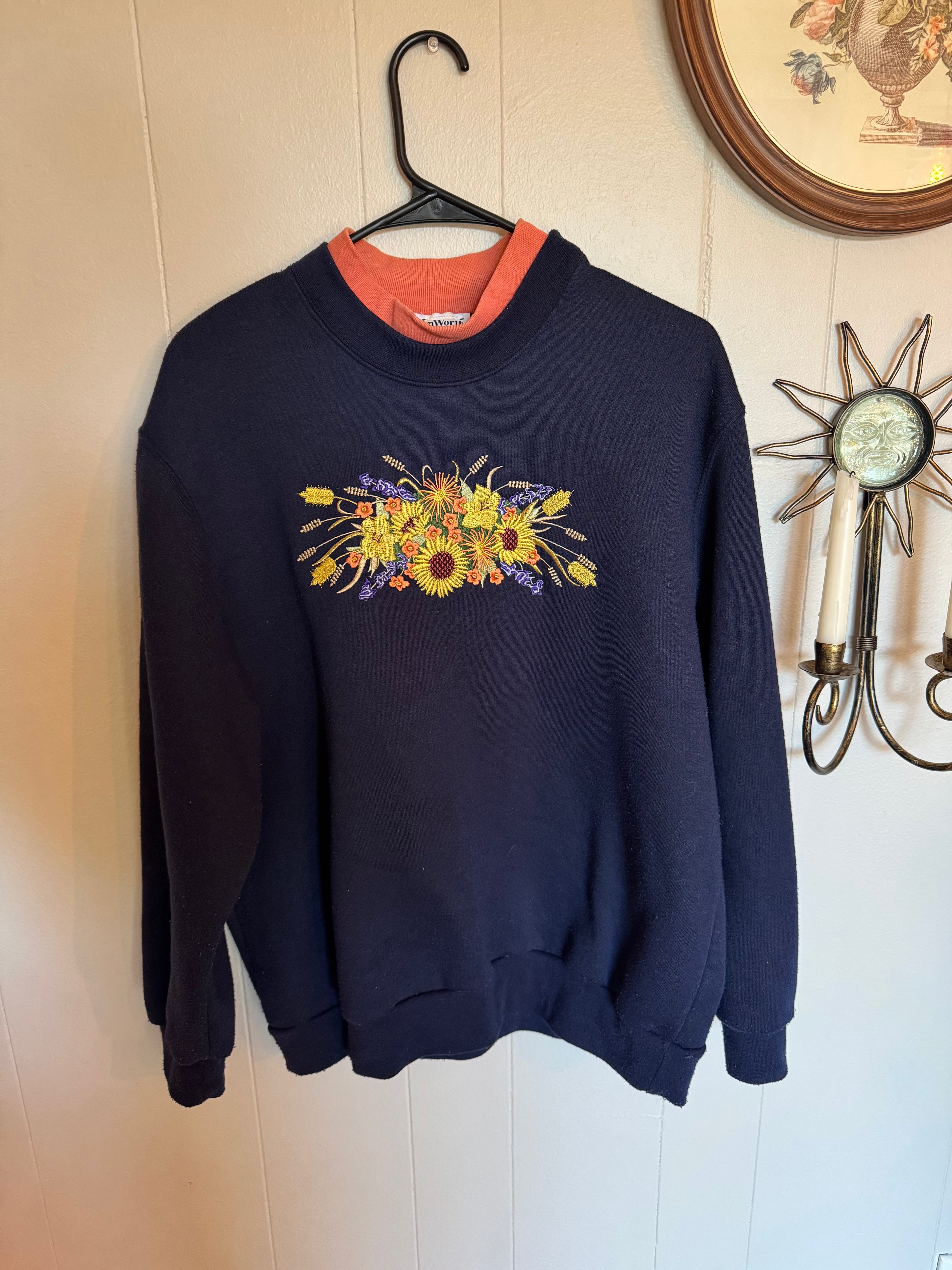 Vintage 1990s Bon Worth Sunflower Embroidered Double Crewneck Sweatshirt Size L