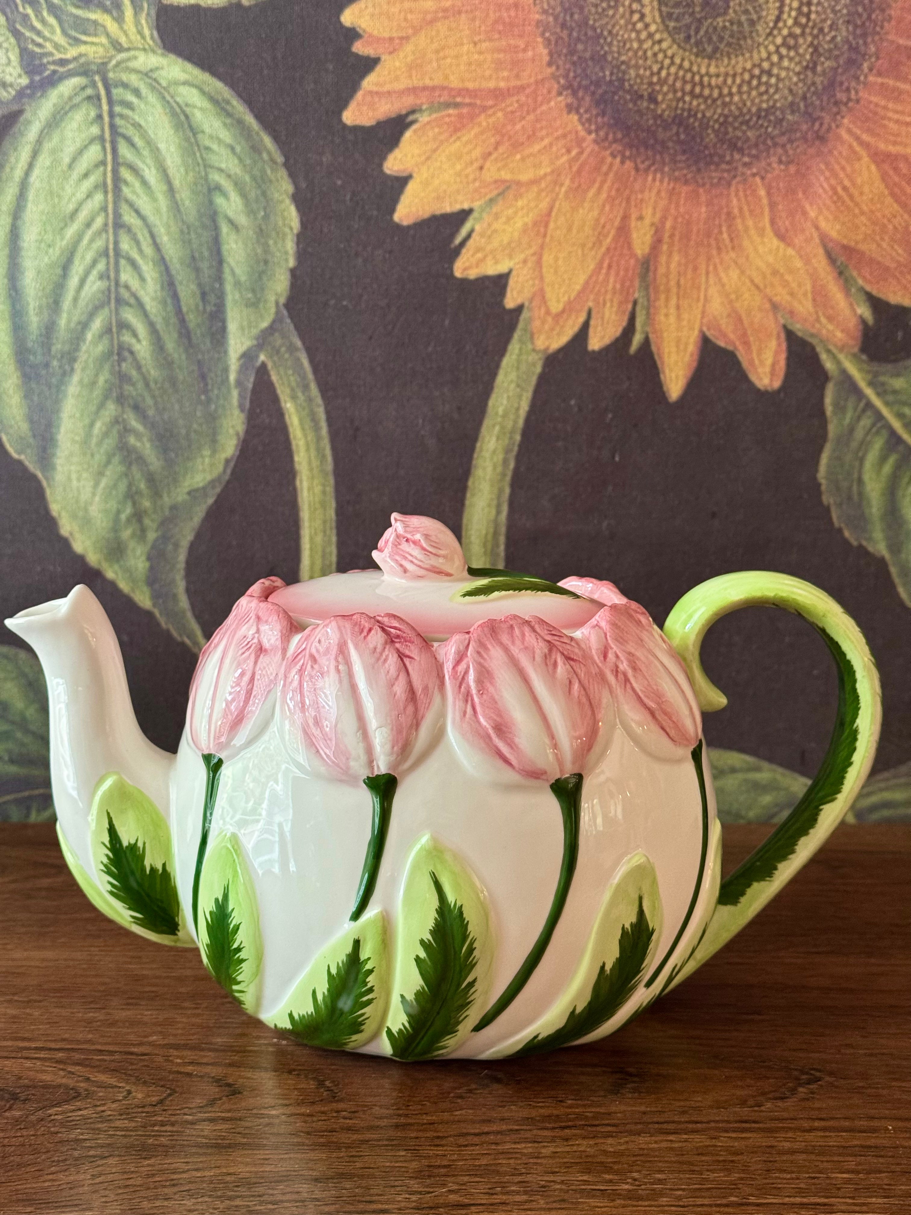 𓍢ִ໋🌷͙֒ Vintage 1980s Tulip Time Ceramic Teapot with Lid by Seymour Mann