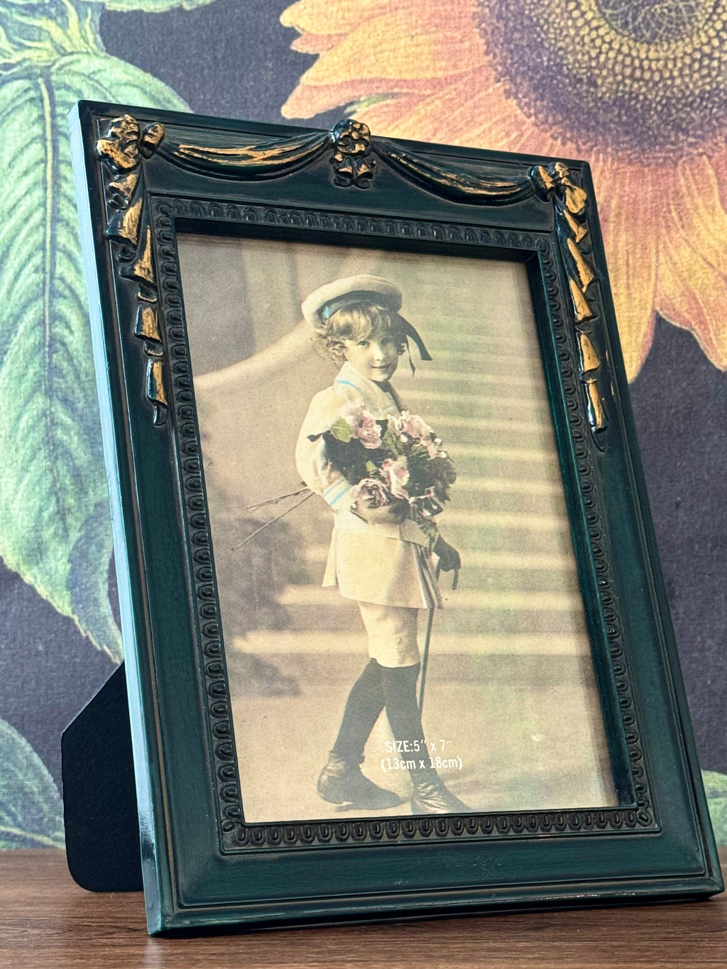 Vintage Victorian-Style Photo Frame