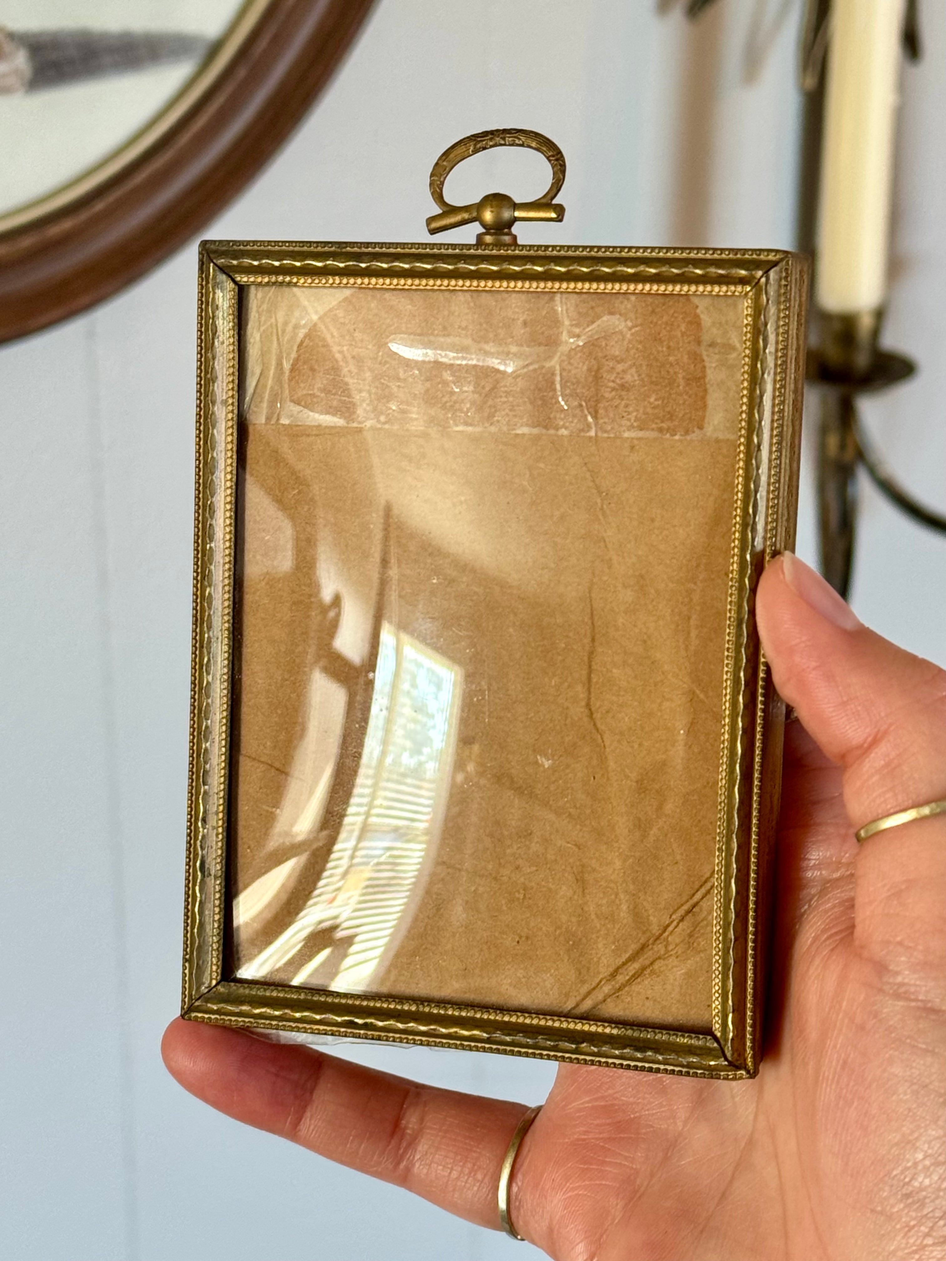 Vintage Ornate Brass Hanging Frame 3"x4" Bubble Convex Glass