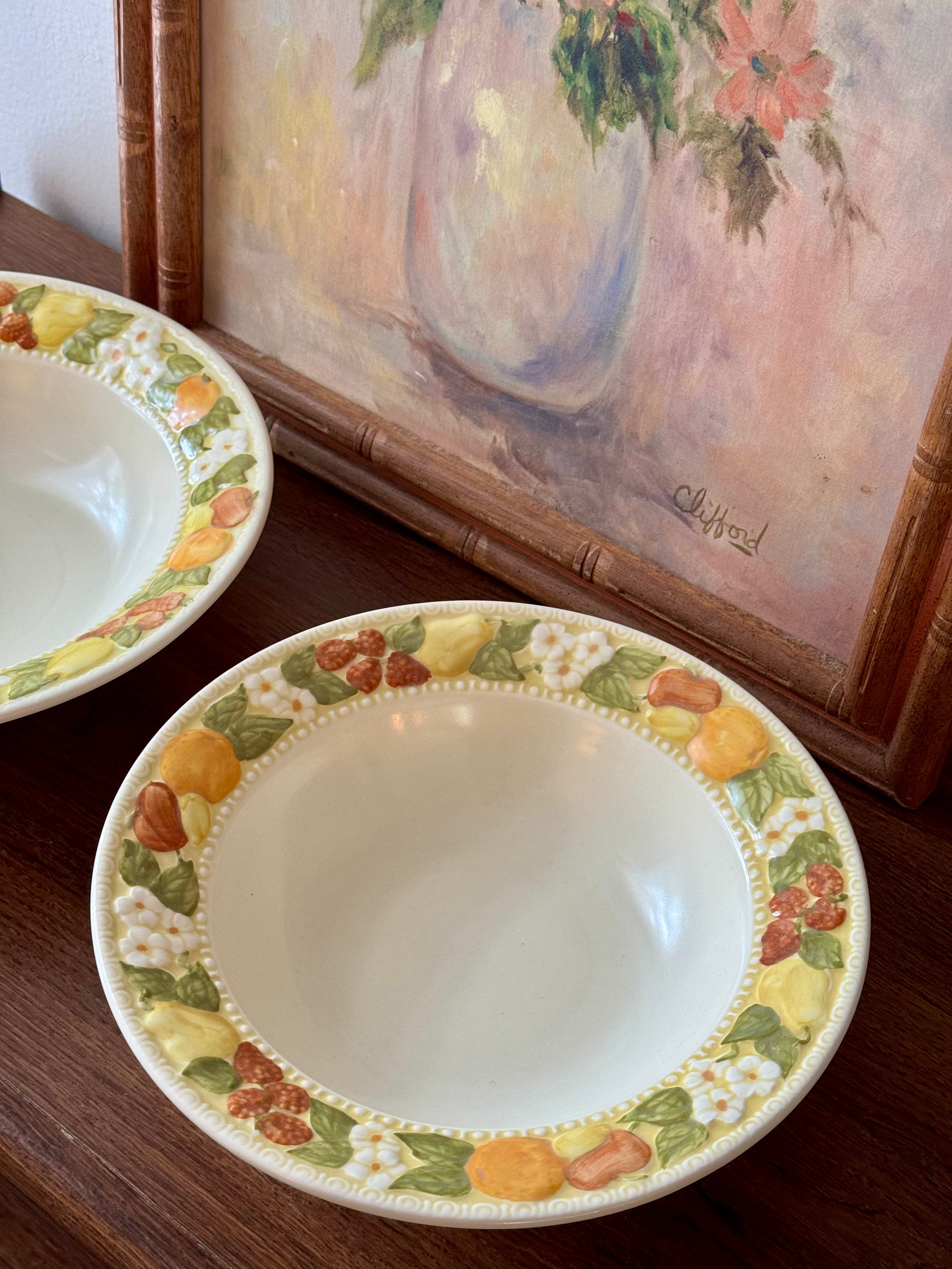 Vintage Serving Bowls / Poppytrail - Della Robbia by Metlox